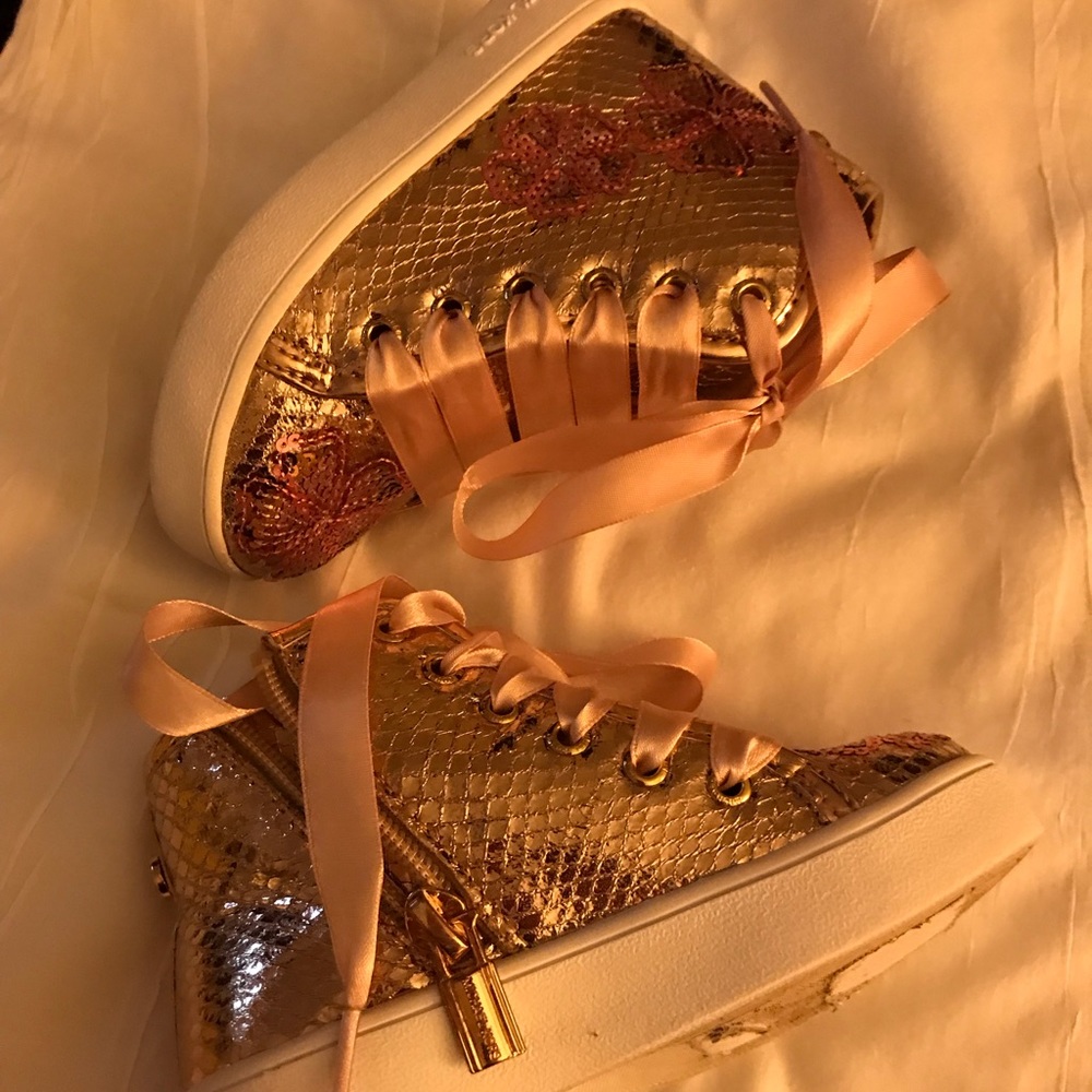 Girls Michael Kors rose gold sneakers size 7